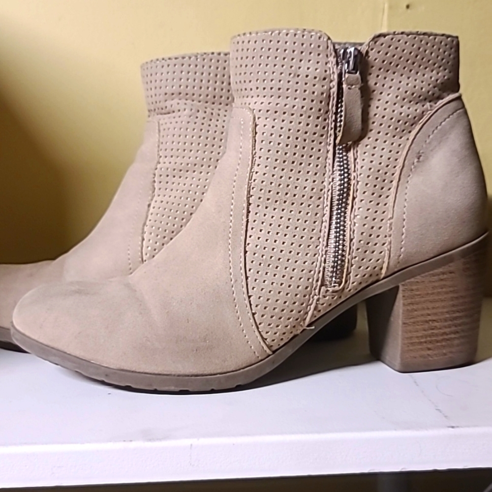 Light Beige Booties